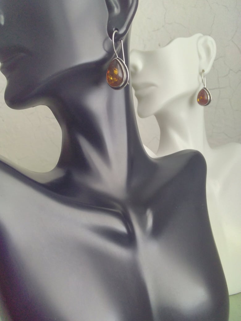 Image of SINGLE TEARDROP AMBER EARRINGS