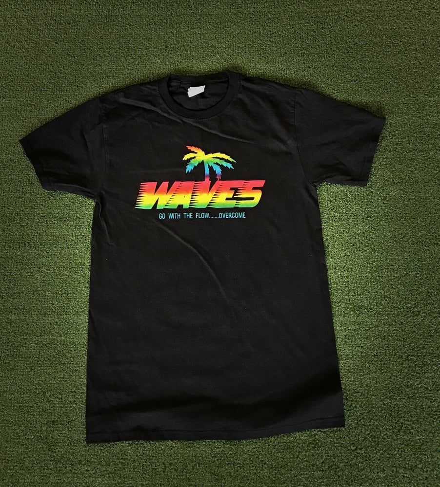Image of Tiki Waves Metallic Rainbow Logo Graphic T-Shirt(Black)