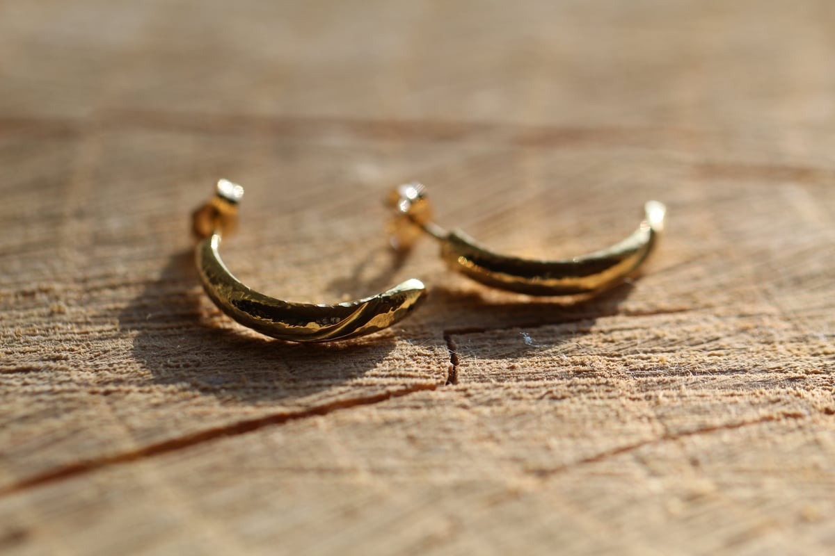 Image of Leuviah: 18ky Gold Hoop Earrings