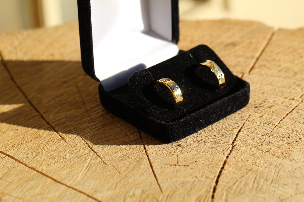 Image of Leuviah: 18ky Gold, Diamond & Sapphire Earrings
