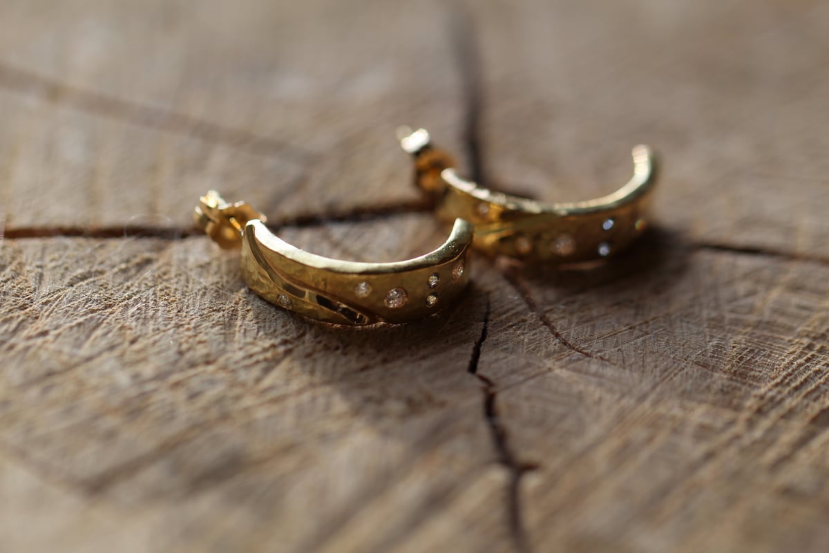 Image of Leuviah: 18ky Gold, Diamond & Sapphire Earrings