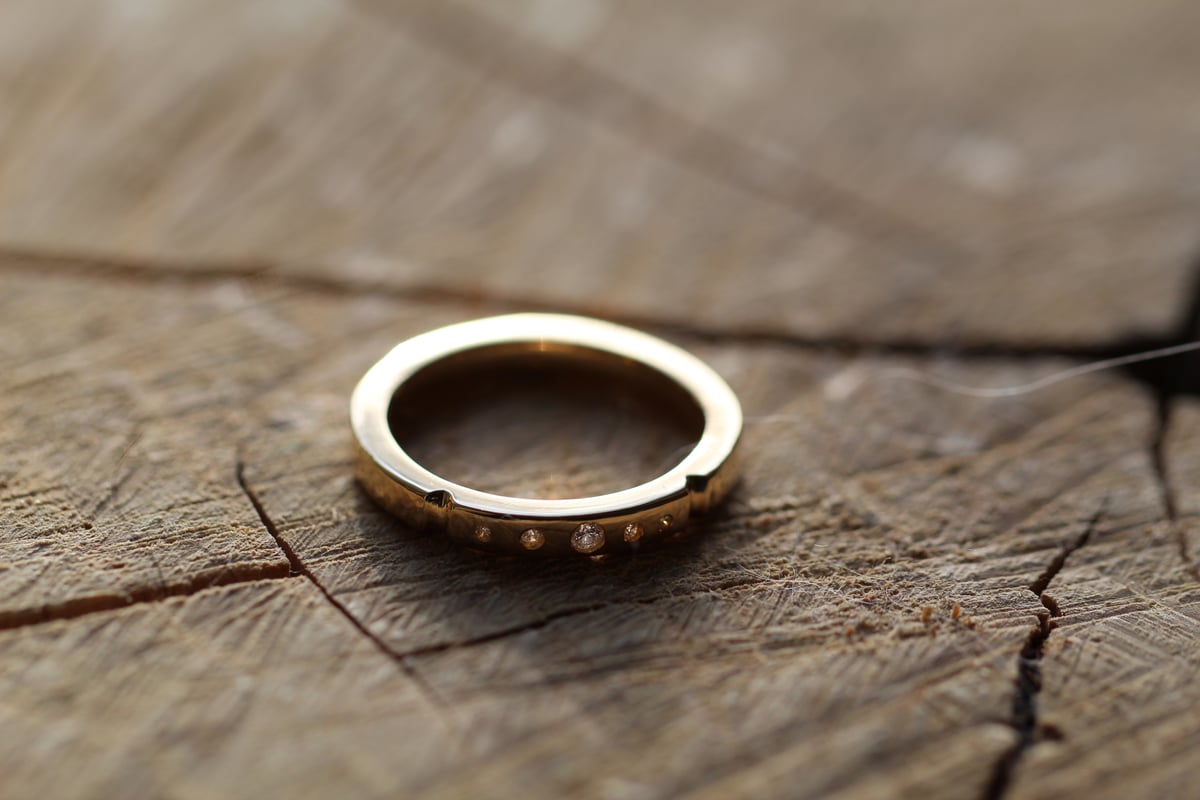 Image of Artemis: 18ky Gold & VS-1 Diamond Stacking Ring