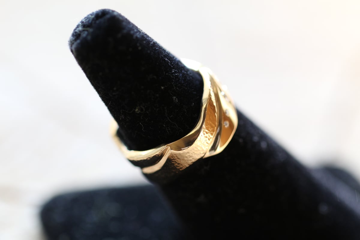 Image of Apollo: 18ky Gold Diamond & Sapphire Ring