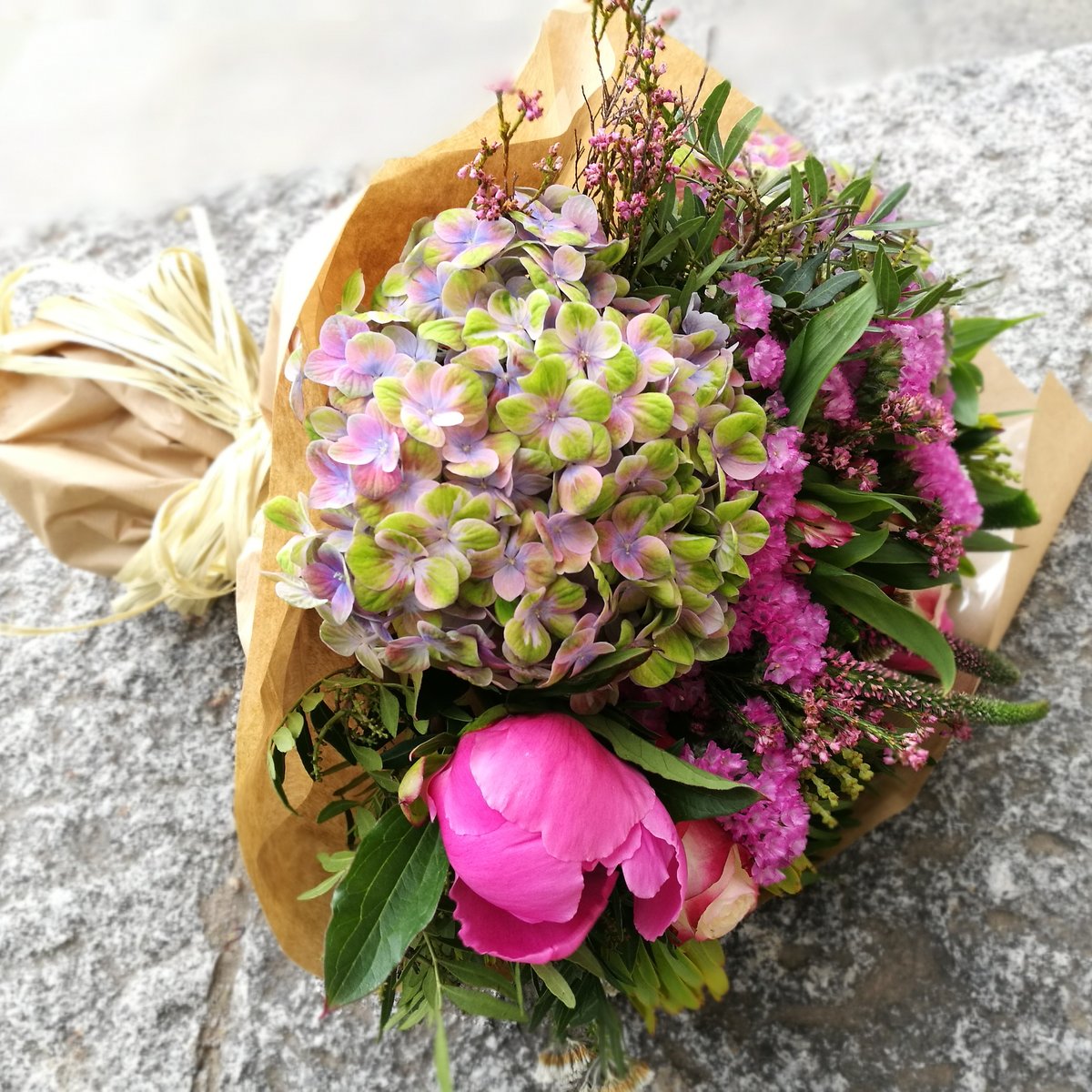 Image of Bouquet Spring Deluxe