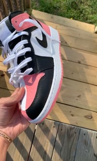 JORDAN 1 “PETAL PINK”💕🔒🏁