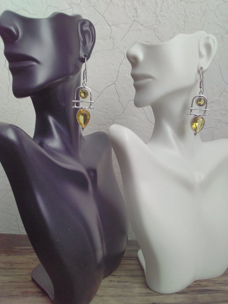 Image of DOUBLE CITRINE GEMSTONE DESIGN