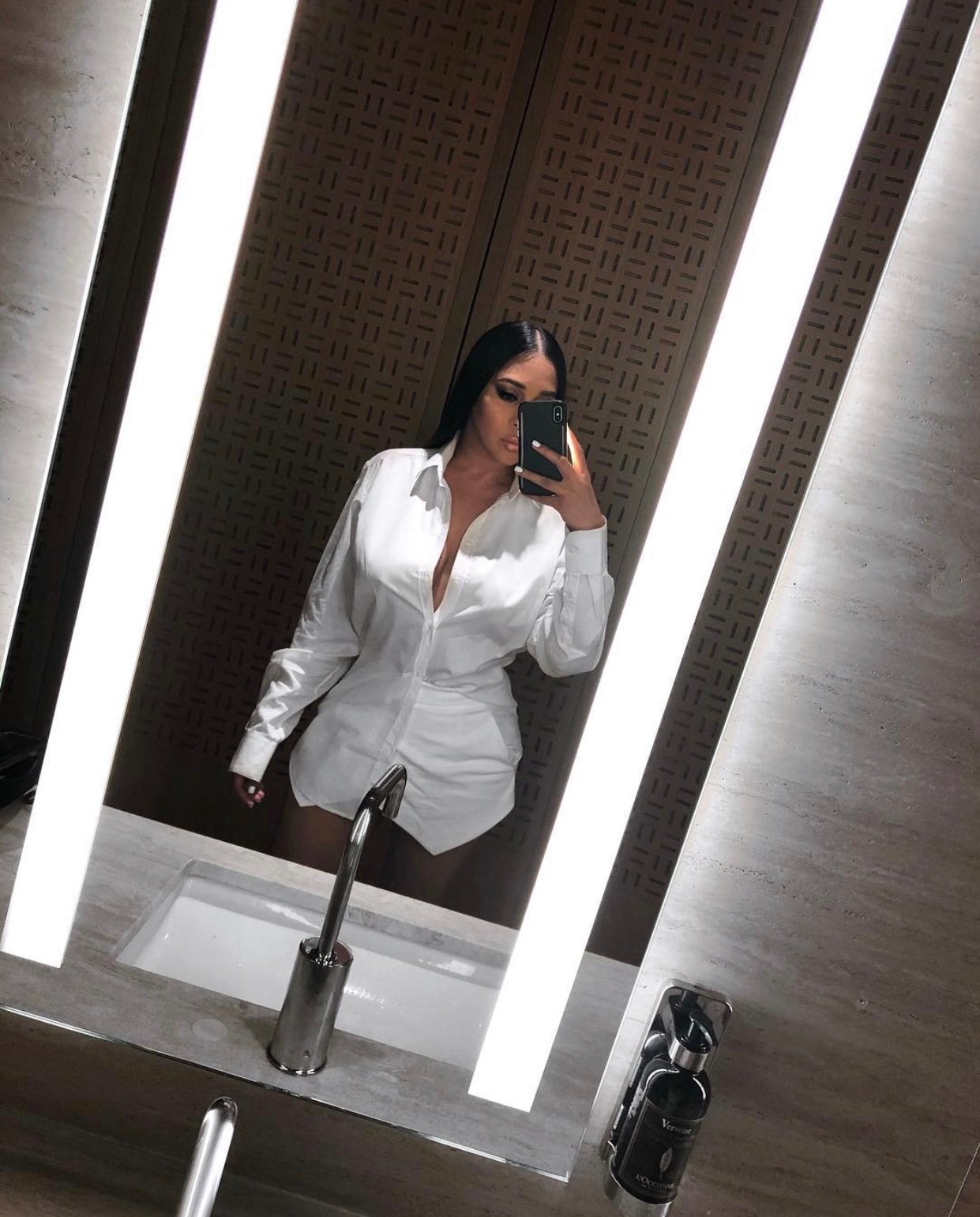 Image of ZARA WHITE ASYMMETRICAL SKORT WITH POCKETS (MEDIUM) 