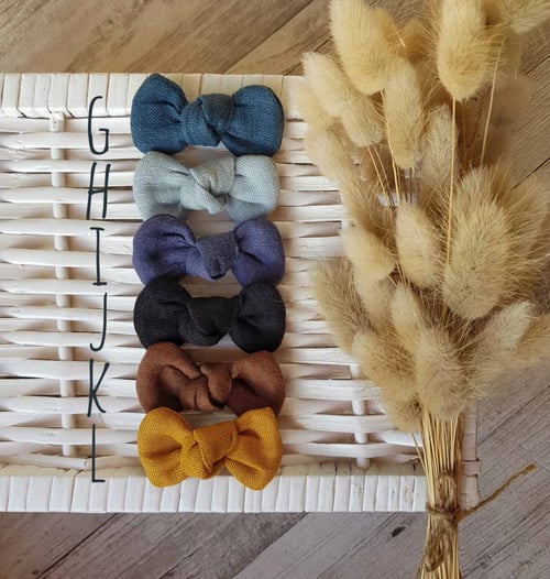 Image of Linen Twist Bows