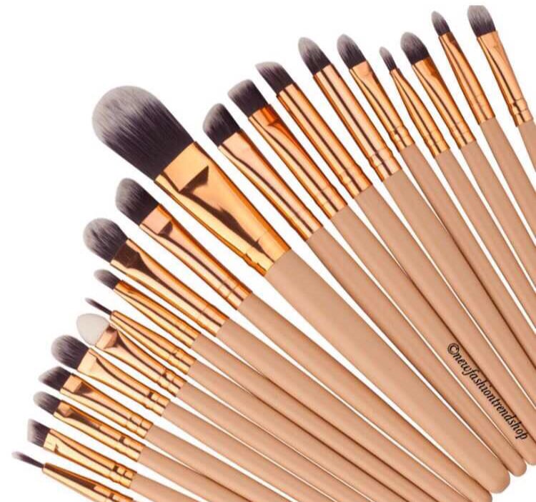 Luxy Pro Essential Gold Brushes 