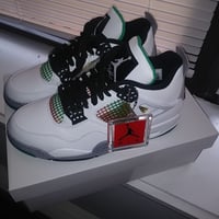 Jordan 4 "rastas". 