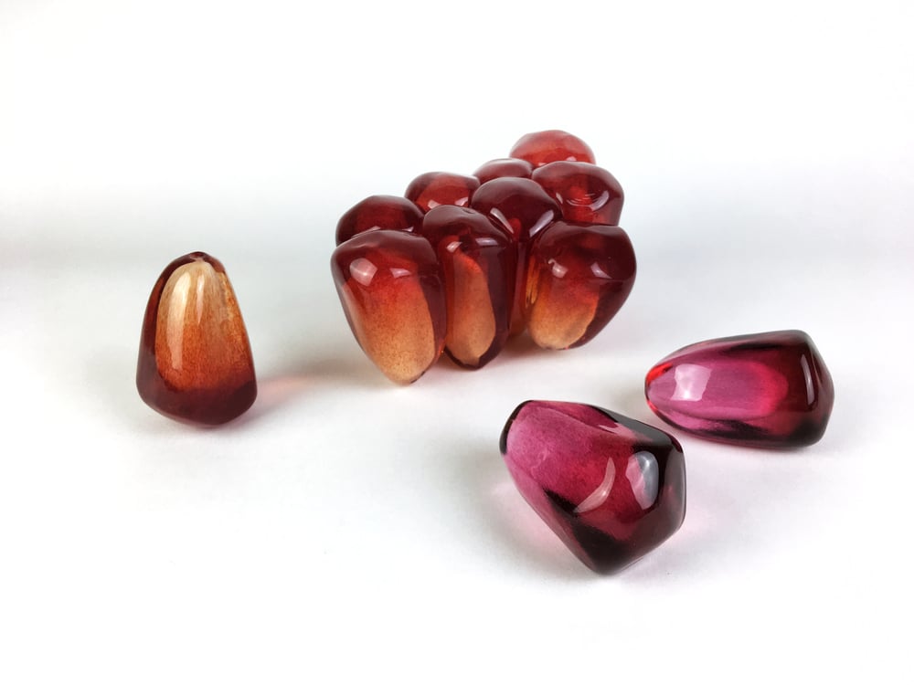 Image of Medium Pomegranate Seed Cluster