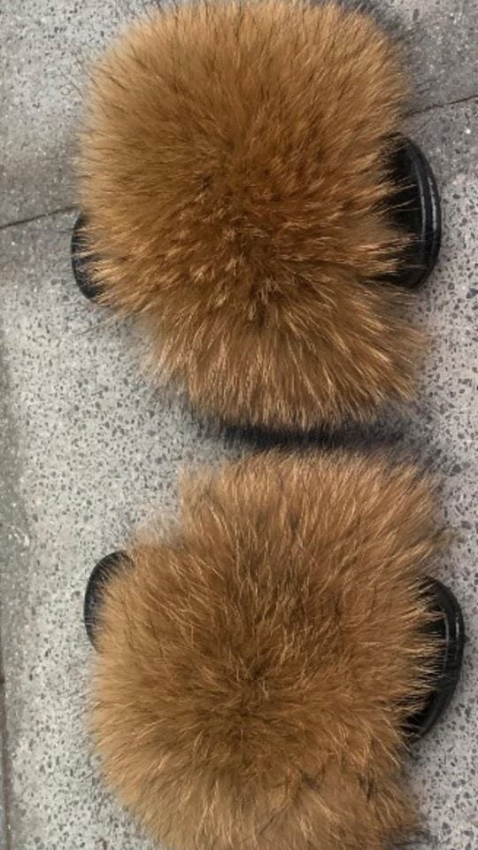 full fur slides