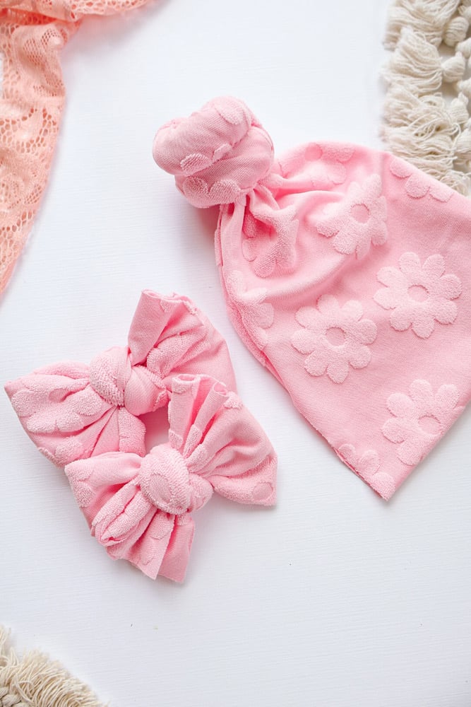 Image of LIGHT PINK DAISIES