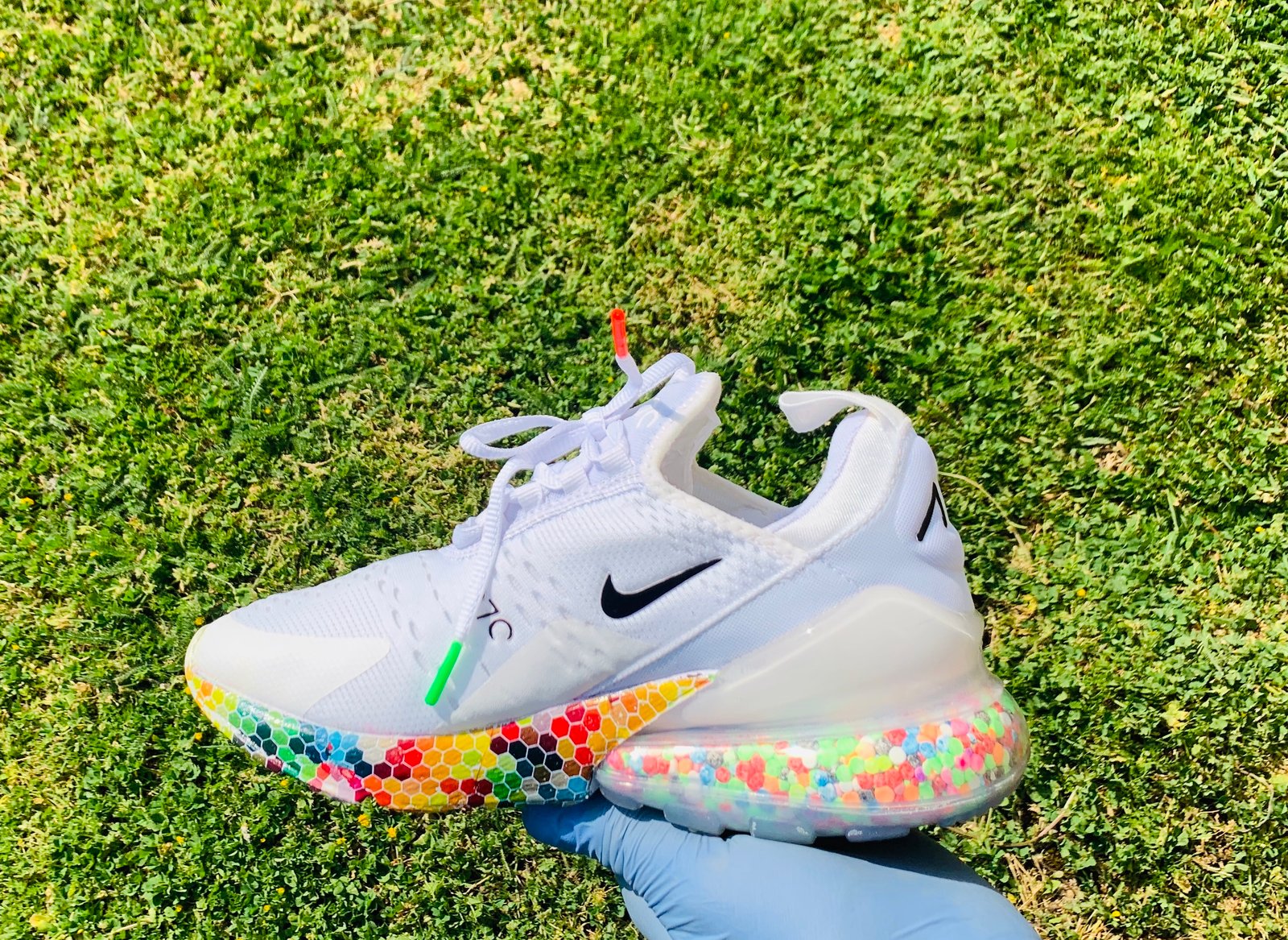 rainbow nike 270