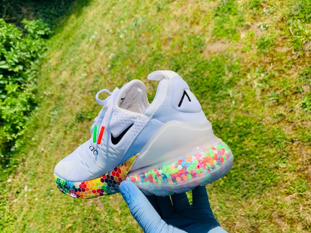 womens rainbow nike air max 270