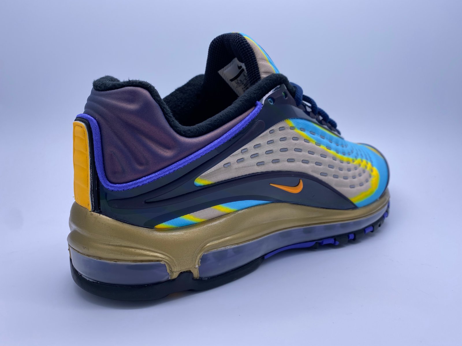 nike air max deluxe 2019
