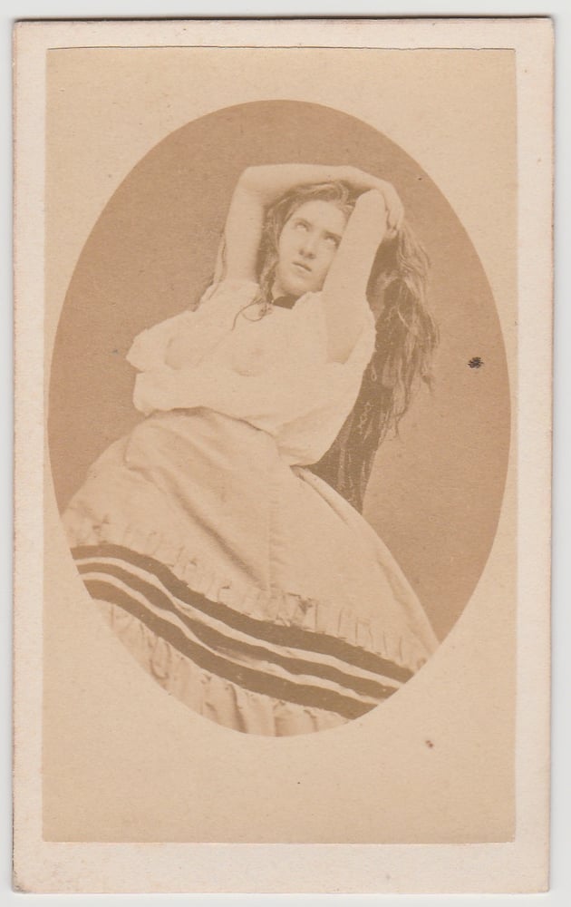 Image of CdV: a semi-nude woman in ecstasy, Cocodette ca. 1865