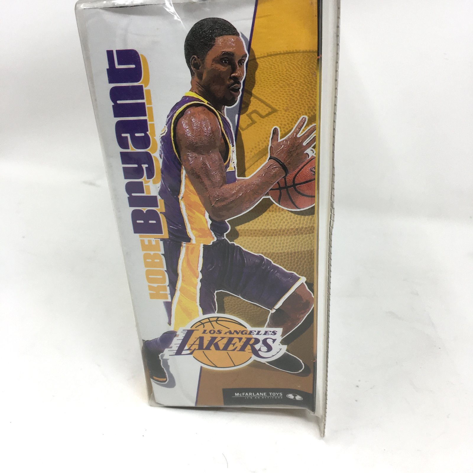 Nike NBA Los Angeles Lakers Icon Edition Kobe Bryant Swingman Jersey White/Purple/Amarillo
