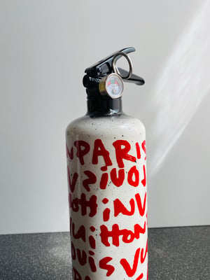 Ghost_4rt - Fire extinguisher LV PARIS