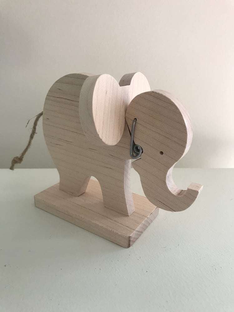 Image of Elephant Recipe/Photo Holder