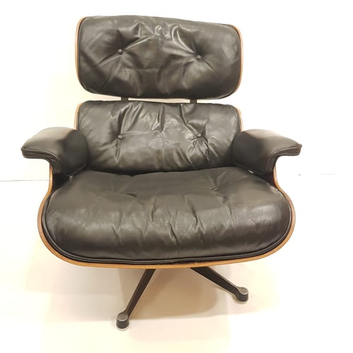 Image of LOUNGE CHAIR 671  EAMES