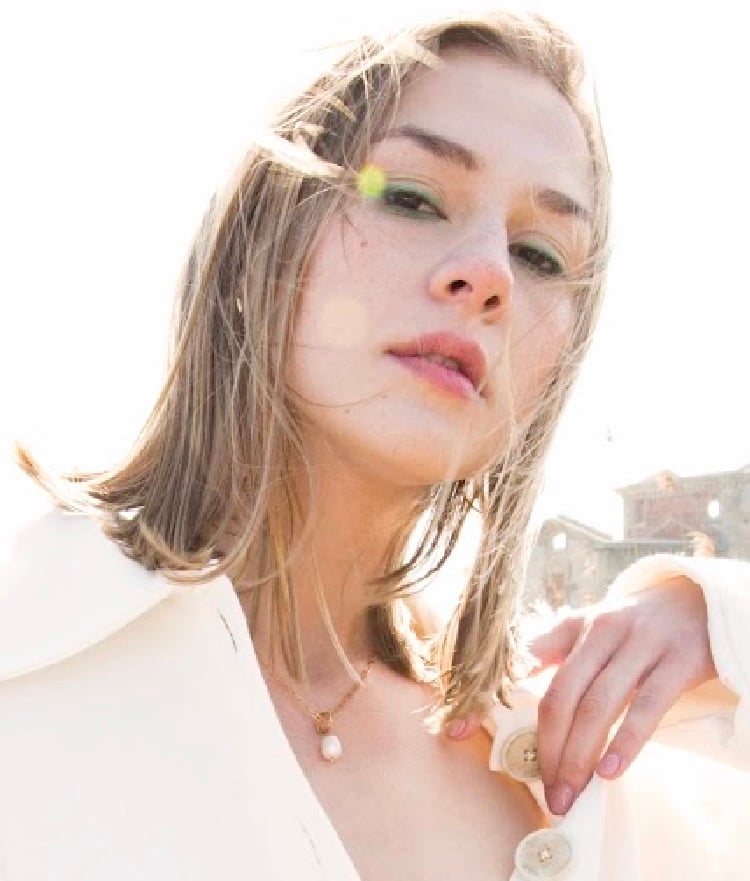 Image of Collar Sabine