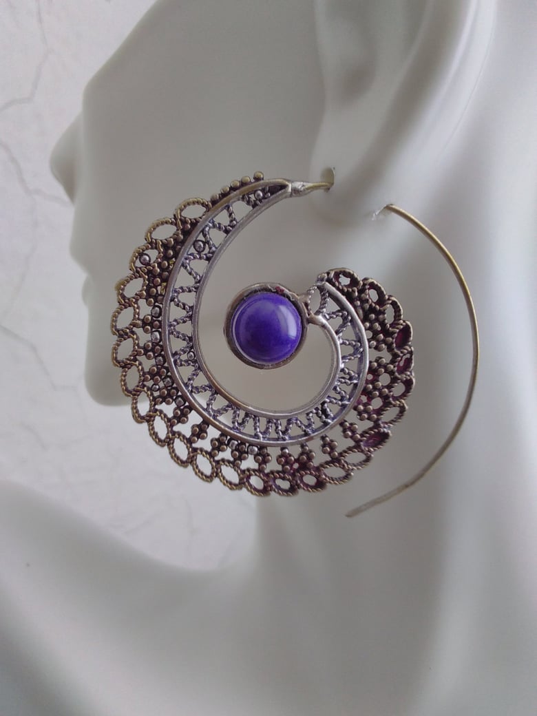 Image of DETAILED BLUE STONE EARRINGS