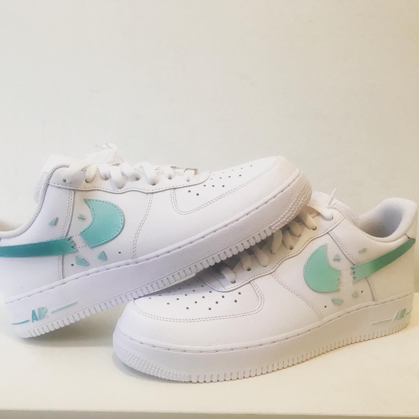 AF1 Shattered Swoosh