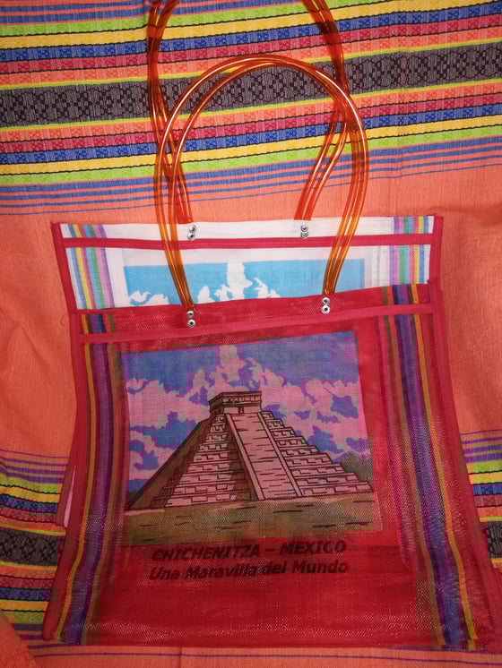 Image of Quezalcoatle market bolsa