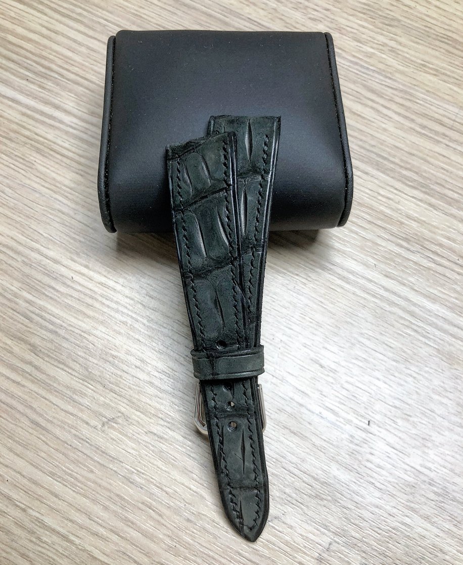 Image of Hand-stitched Dark grey distressed nubuck Alligator watch strap