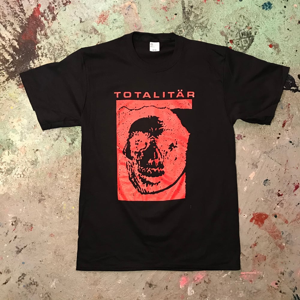 Totalitär