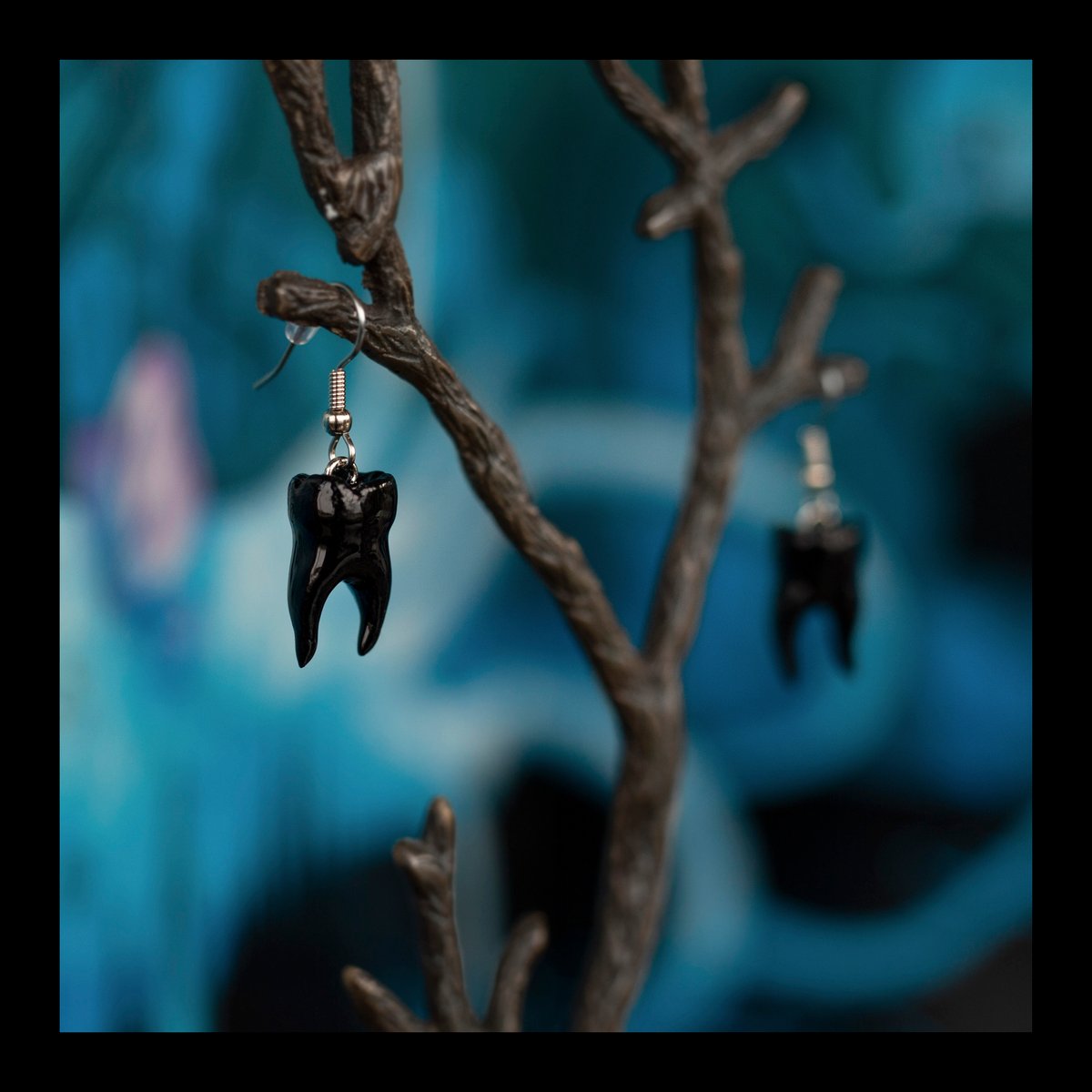 PRE-ORDER: Black 2-Root Molar Earrings