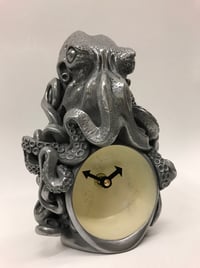 Julien Hatswell Octopus Clock