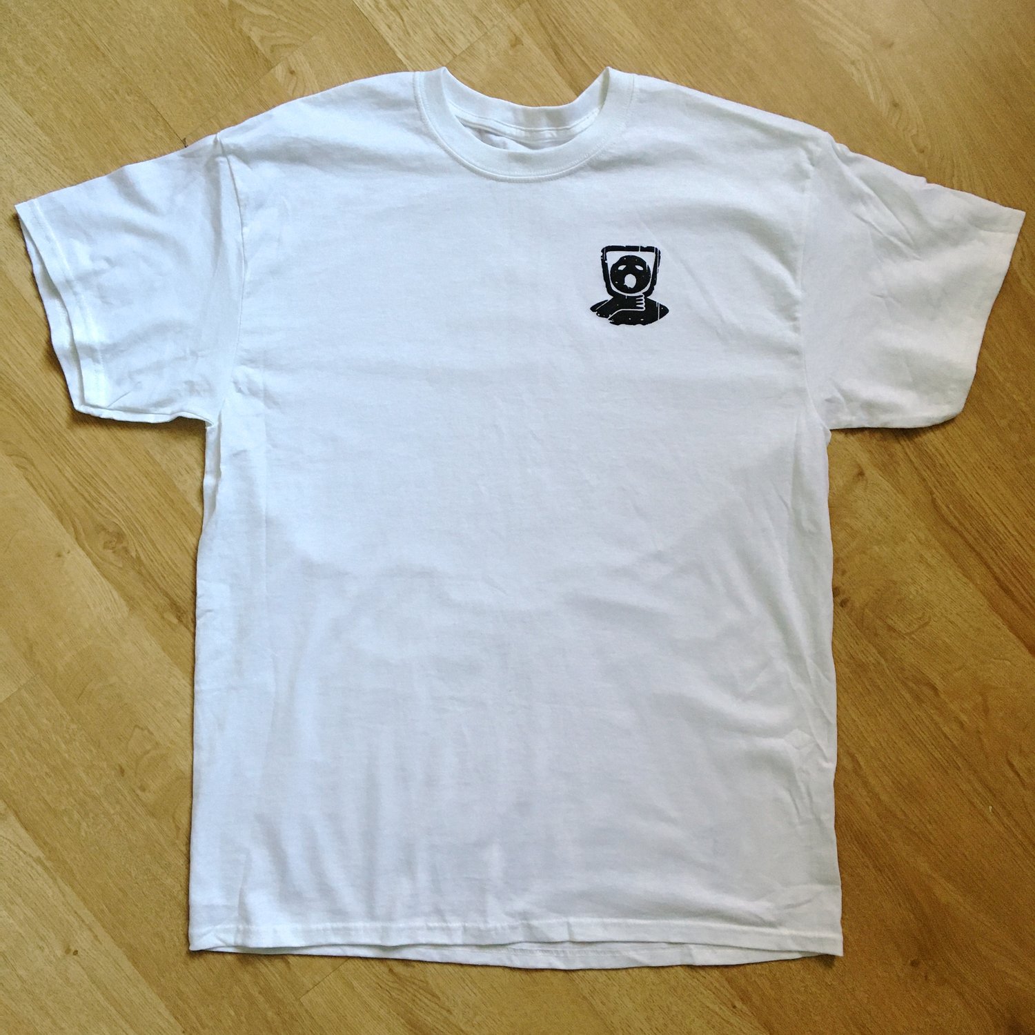 Choking Symbol tee - WHITE