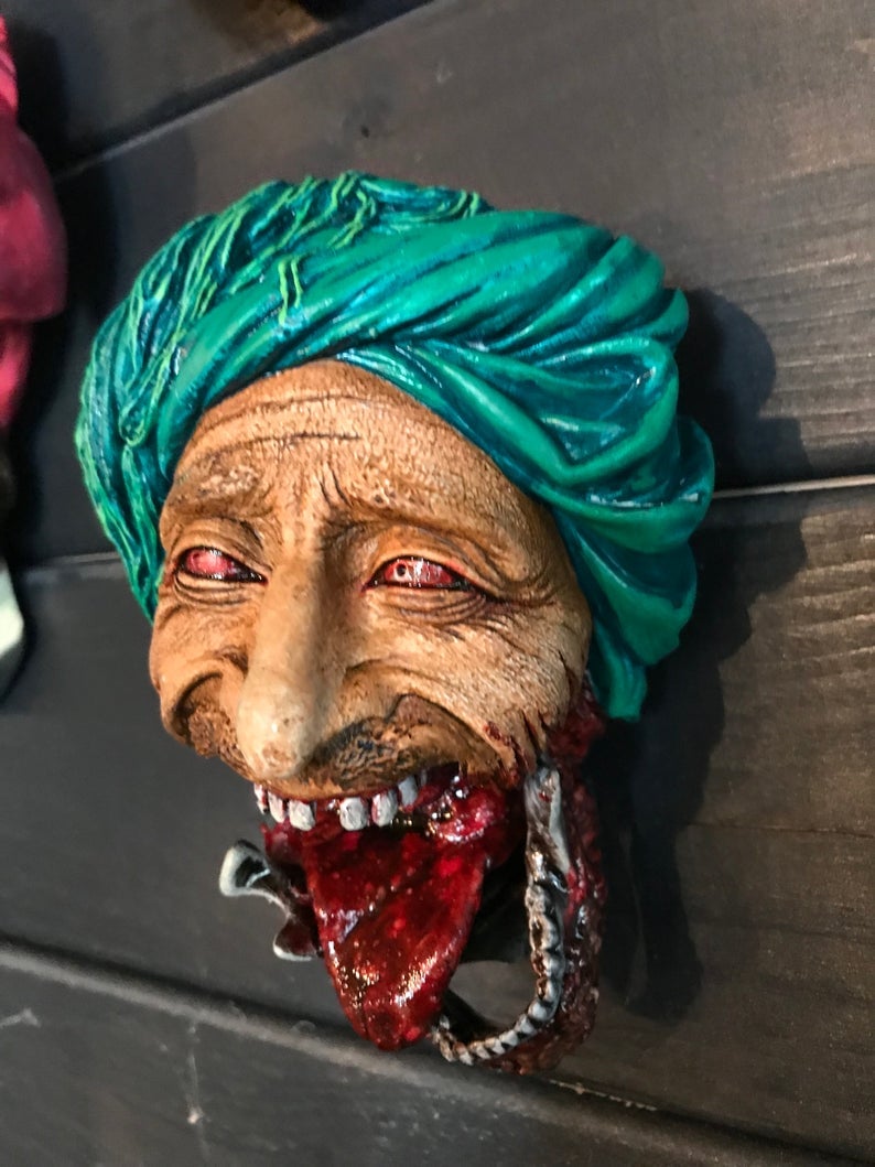 Zombies of the World - Mandible 1/1