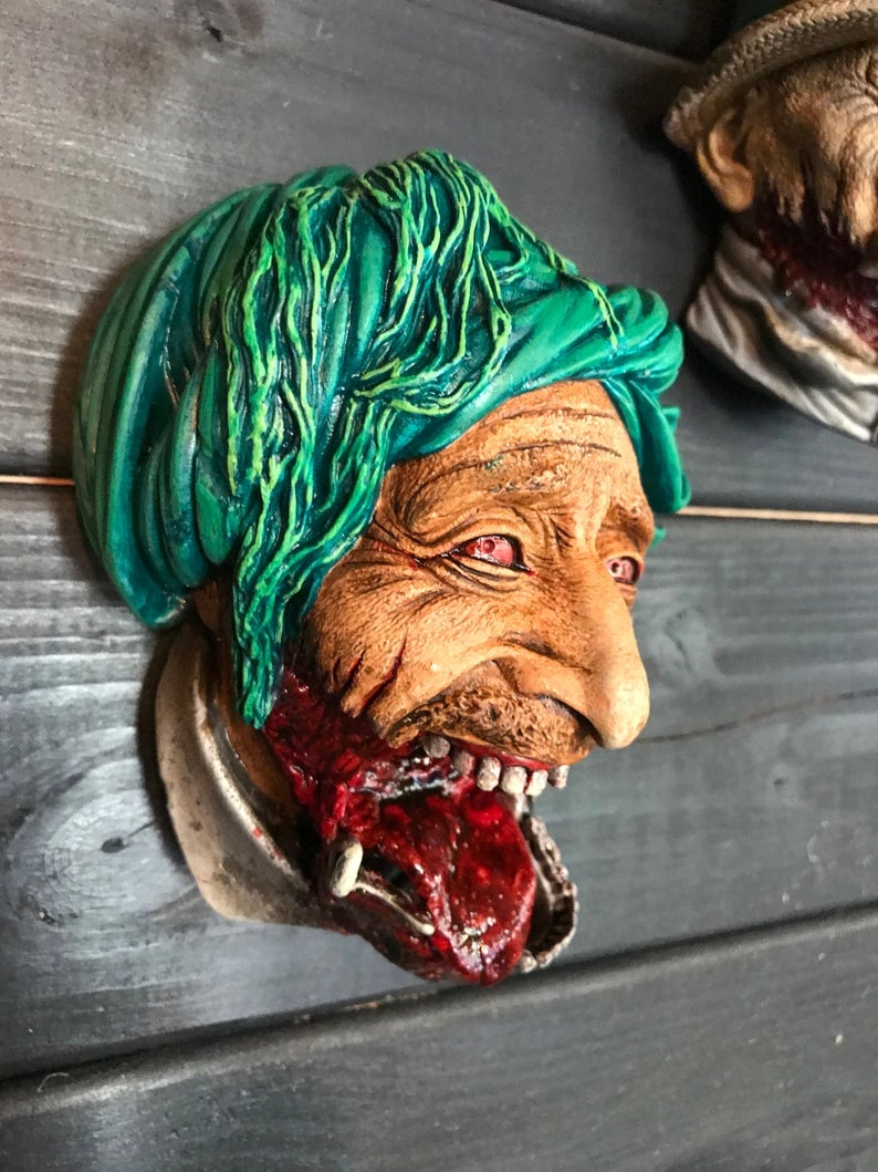 Zombies of the World - Mandible 1/1