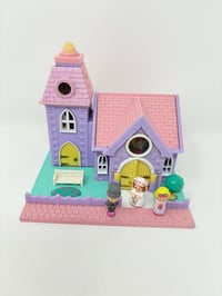 Image 5 of Ensemble bracelet et Polly Pocket L'église Mariage