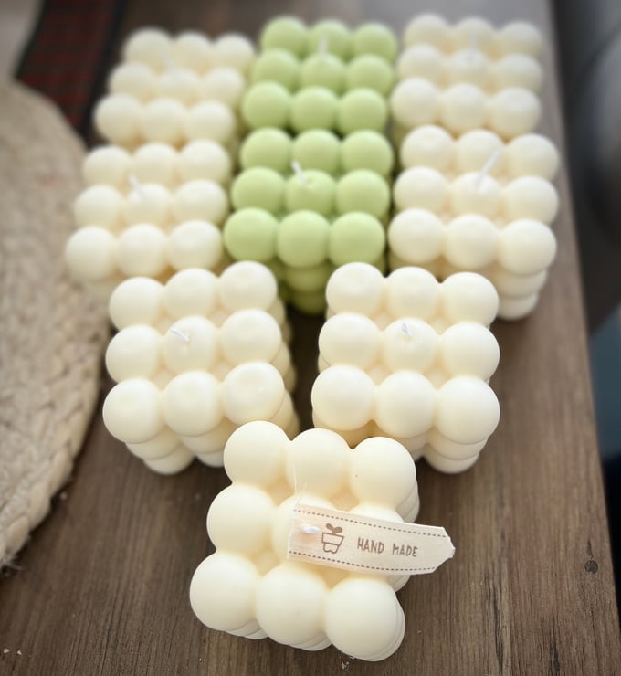 Image of ARTISAN BUBBLE SOY CANDLE