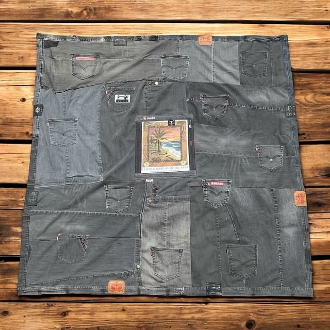 Image of 🫟LaJolla🎨🎭Lona™️