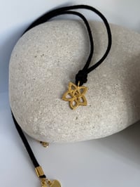 Image 4 of Collares con cuerda