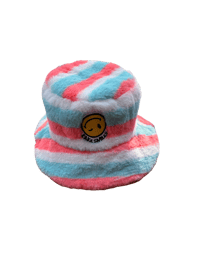 Striped fuzzy bucket hat 