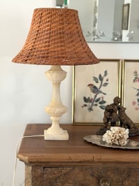 Image 1 of Grande lampe en albâtre