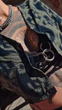 Image 1 of SYRA blouse,  green leopard 