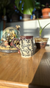 Image 5 of Skull mug 08