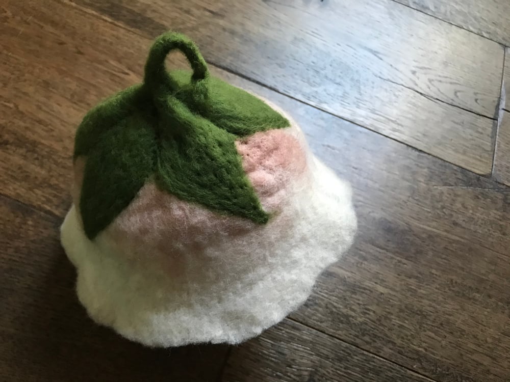 Image of Felted Newborn flower hat 