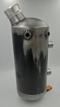 Image 5 of Tinworksinc Harley/Chopper/Bobber/Sportster/Vertical Oil Tank,4-1/2" 