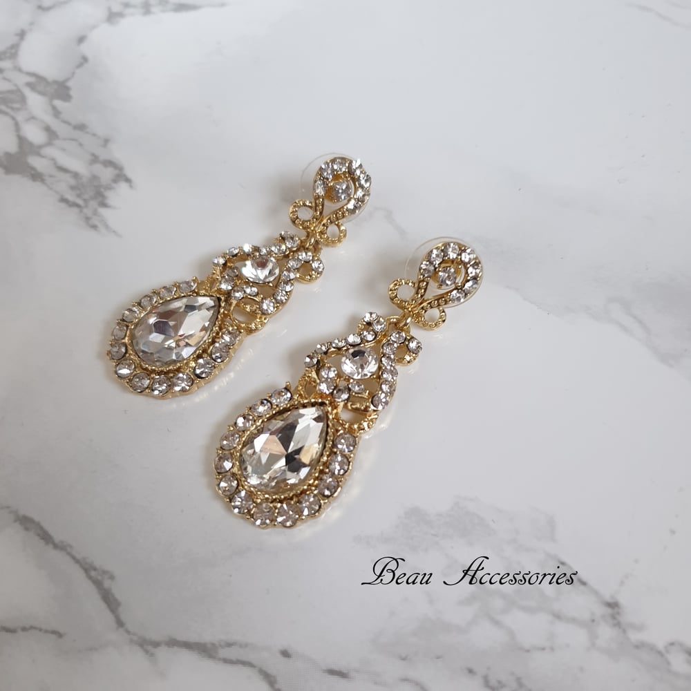 Image of Rhinestone Oval Drop Earrings