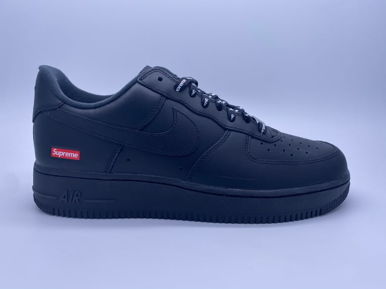Image of NIKE AIR FORCE 1 LOW SUPREME