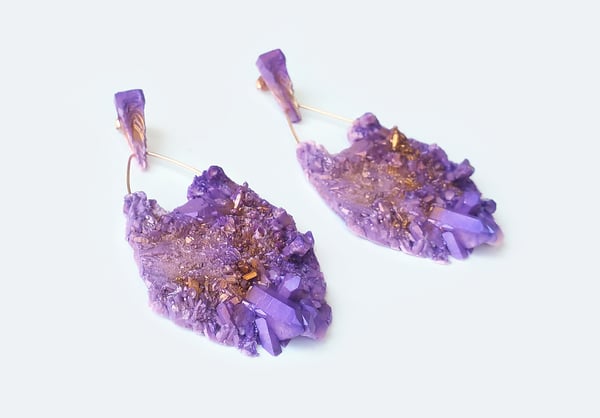 Image of NOCTURNE :: Plateau Drop Earrings - Ultra Lilac