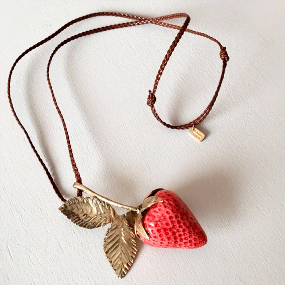 Image of Strawberry 230€ TTC